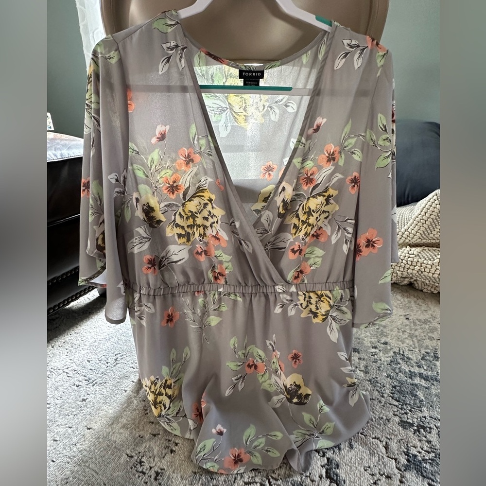 Grey Floral Torrid Blouse